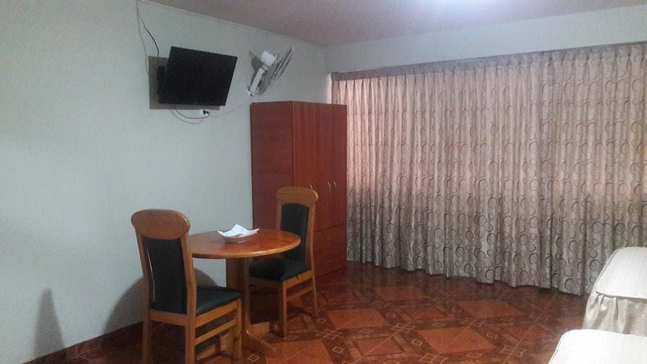 Antares Inn *