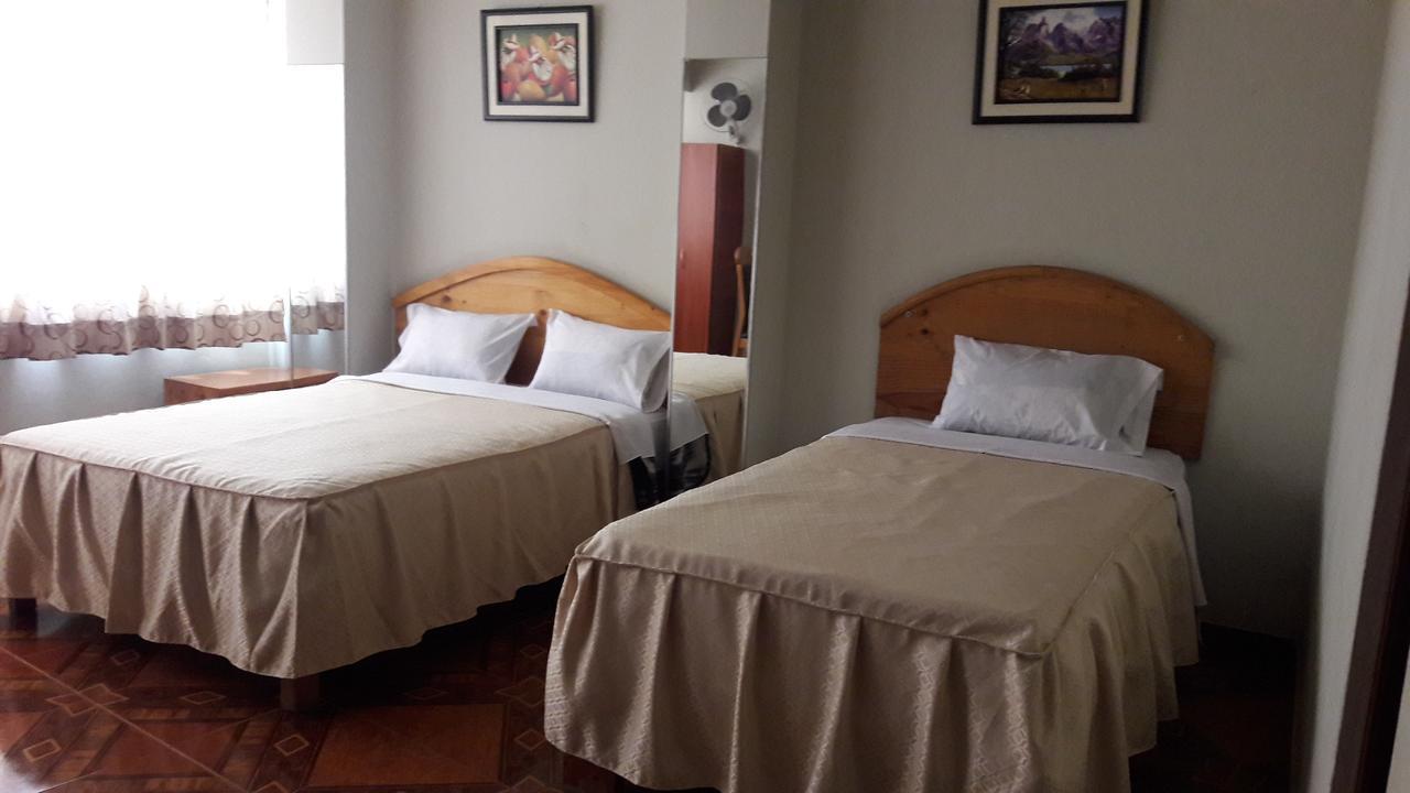 Antares Inn *